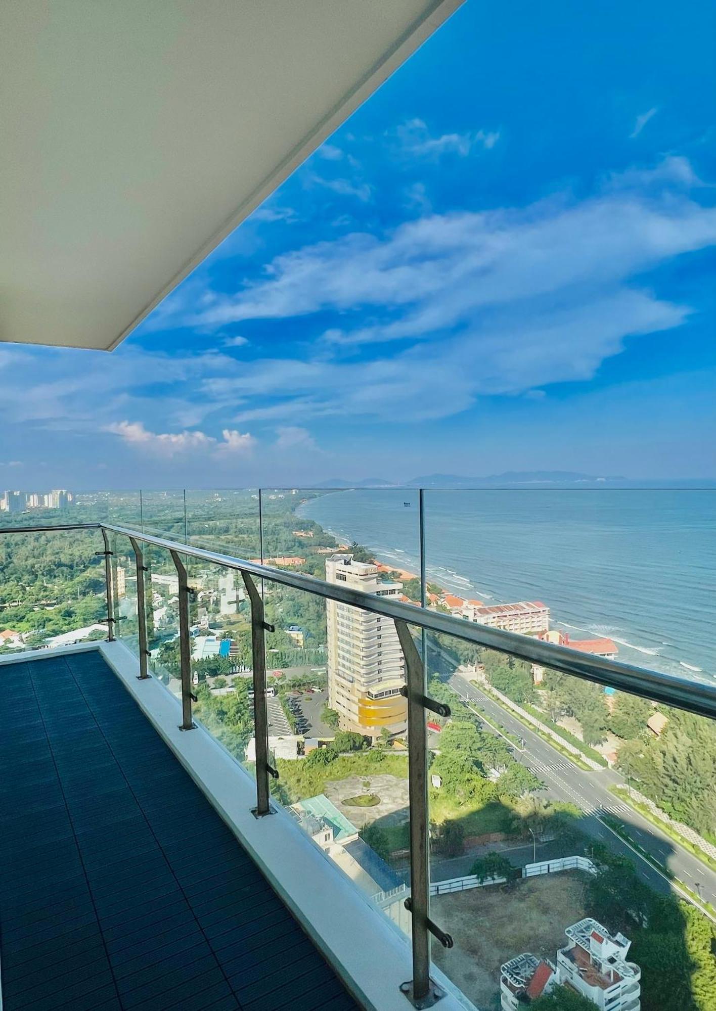 Bearbrick Homestay Near Beach, Csj Tower Apartment Vung Tau Extérieur photo